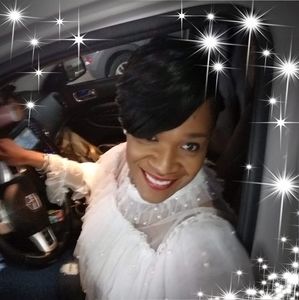 Meet your Posher, Denise